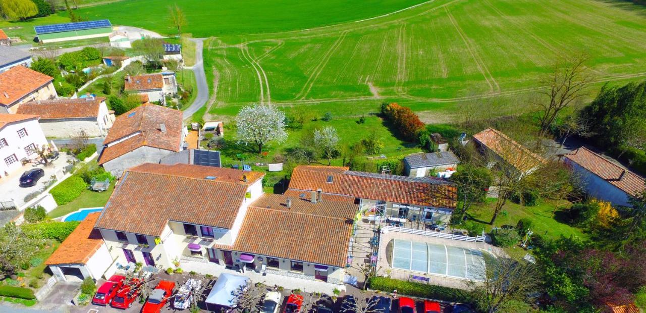 Hotel Restaurant La Braisiere Saint-Romain  エクステリア 写真