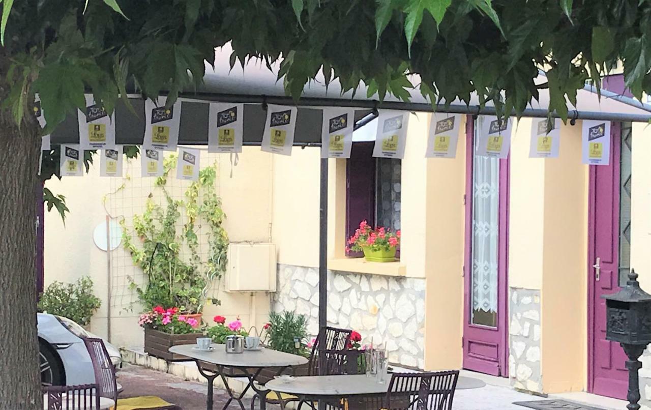 Hotel Restaurant La Braisiere Saint-Romain  エクステリア 写真